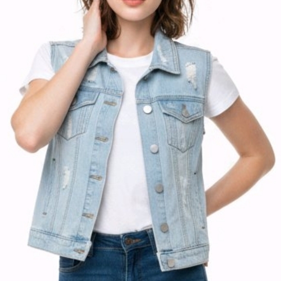 Encore Jeans Jackets & Blazers - Denim Trucker Style Vest Womens Small Distressed Button Front Sleeveless Y2K New